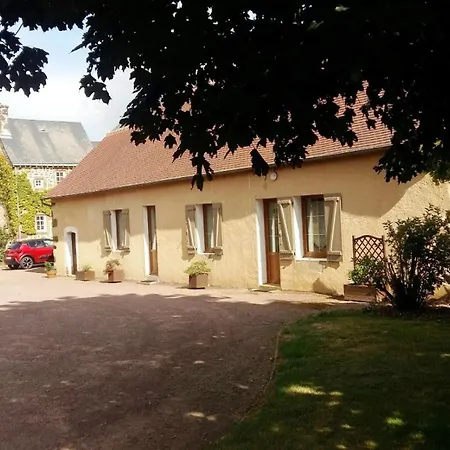 Maison De Dans Grand Jardin Arbore A Proche Le Mans Sarthe, Pays-de-la-loire Tatil Evi *