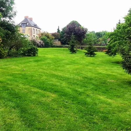 Maison De Dans Grand Jardin Arbore A La Chapelle-saint-fray Proche Le Mans Sarthe, Pays-de-la-loire
