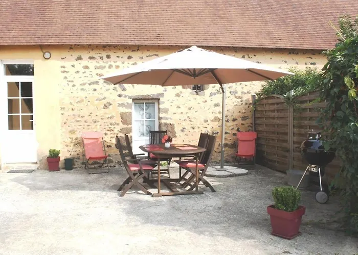 Dom wakacyjny Maison De Dans Grand Jardin Arbore A Proche Le Mans Sarthe, Pays-de-la-loire *