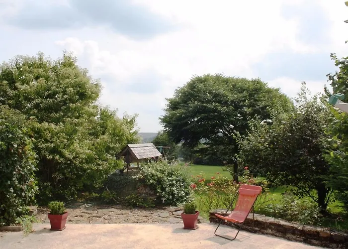 Maison De Dans Grand Jardin Arbore A Proche Le Mans Sarthe, Pays-de-la-loire *
